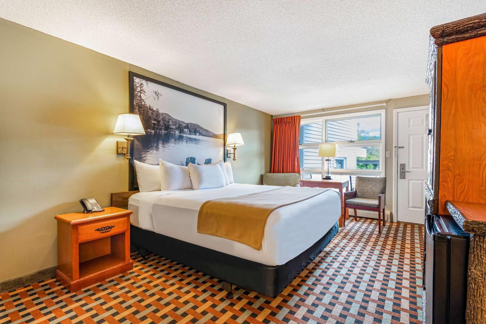 Super 8 By Wyndham Lake George/Downtown Екстер'єр фото
